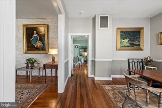 6 E Cecil St in Winchester, VA - Building Photo - Building Photo