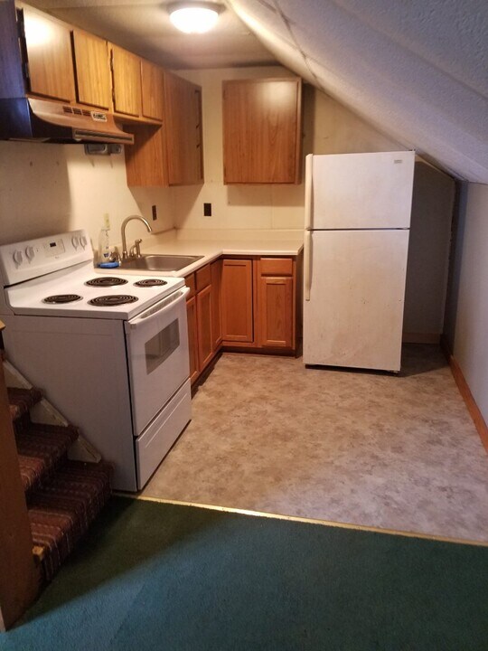8571-4 Leray St, Unit #4 in Evans Mills, NY - Foto de edificio