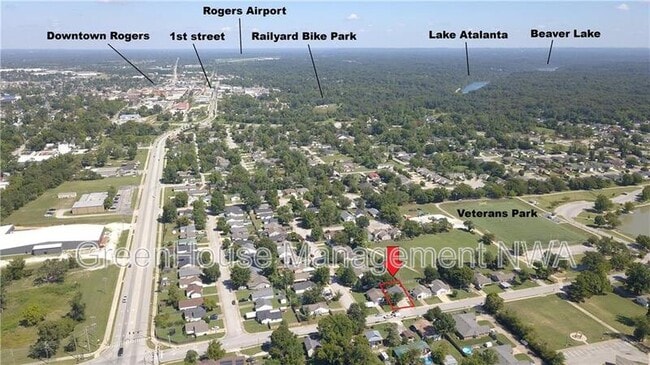 117 E Veterans Pkwy in Rogers, AR - Building Photo - Building Photo