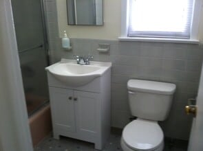 495 Main St, Unit B-L in Fort Lee, NJ - Foto de edificio - Building Photo