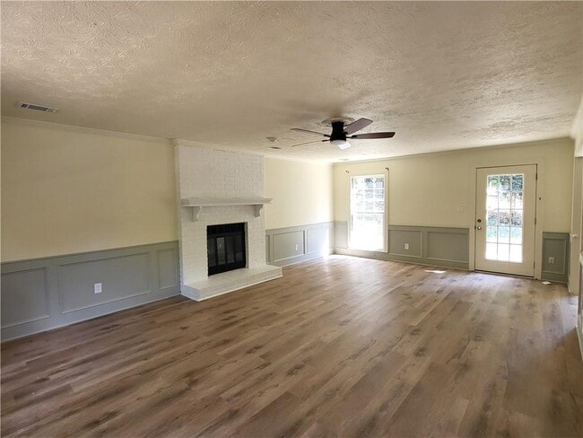 1920 Shoreline Trace SW in Grayson, GA - Building Photo - Building Photo