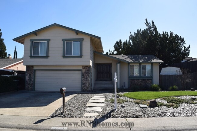 property at 8250 Canyon Oak Dr