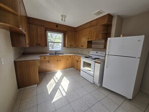 111 Academy Rd in Winnipeg, MB - Building Photo - Building Photo