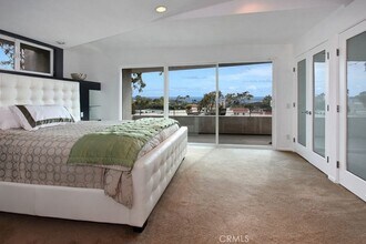 326 Loma Terrace in Laguna Beach, CA - Building Photo - Building Photo