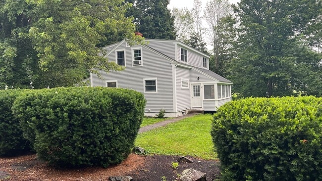 property at 4 Bayview Rd