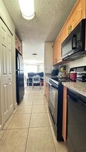 6060 W 21st Ct in Hialeah, FL - Building Photo - Building Photo