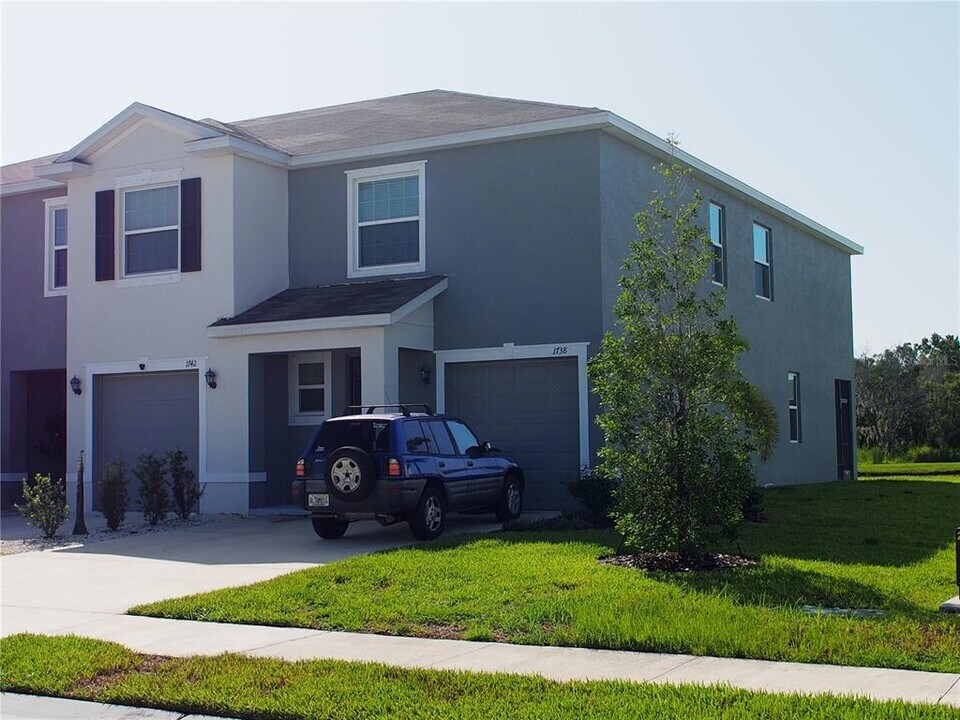 1738 Woodleaf Hammock Ct in Bradenton, FL - Building Photo