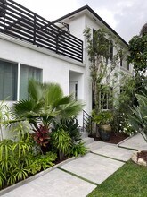 10917 Ayres Ave, Unit Sam in Los Angeles, CA - Building Photo - Building Photo
