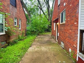 19356 Westmoreland Rd in Detroit, MI - Building Photo - Building Photo