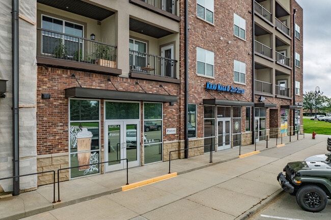 Center Place Lofts in Altoona, IA - Building Photo - Building Photo