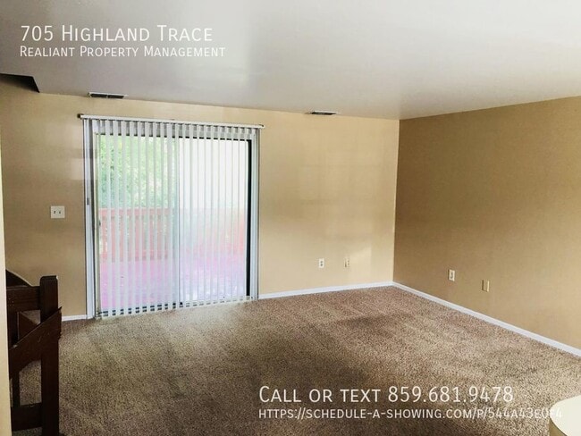 705 Highland Trce in Highland Heights, KY - Building Photo - Building Photo