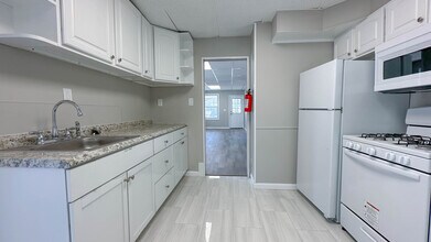 808 E Main St in Millville, NJ - Building Photo - Building Photo