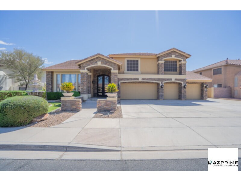 13519 W Windsor Blvd in Litchfield Park, AZ - Building Photo