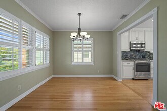 7432 Westlawn Ave in Los Angeles, CA - Building Photo - Building Photo