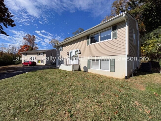 739-743 Suburban Ave SW in Roanoke, VA - Building Photo - Building Photo