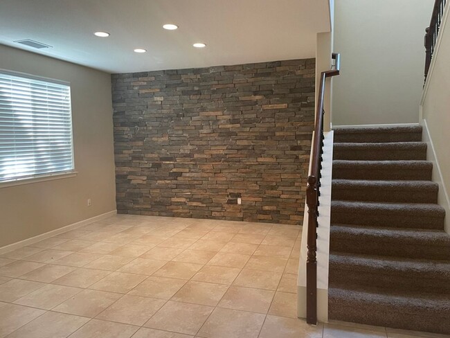 10860 Pebble Hill Dr in Reno, NV - Building Photo - Building Photo