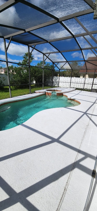 property at 705 Eagle Pointe S