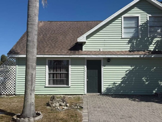 property at 27673 Los Amigos Ln