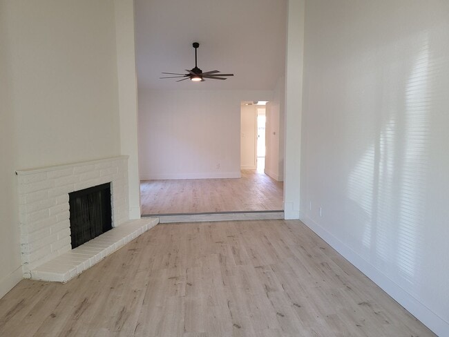 7945-7947 Tangors Way in Citrus Heights, CA - Building Photo - Building Photo