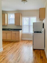 3529 N Broadway St, Unit 1E in Chicago, IL - Building Photo - Building Photo