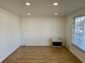 951 Sunrise Dr in Elko, NV - Building Photo - Building Photo