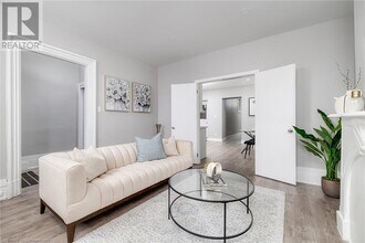 125 Cathcart St in Hamilton, ON - Building Photo - Building Photo