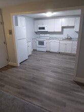 13 Silvestri Cir, Unit #2 in Derry, NH - Building Photo - Building Photo