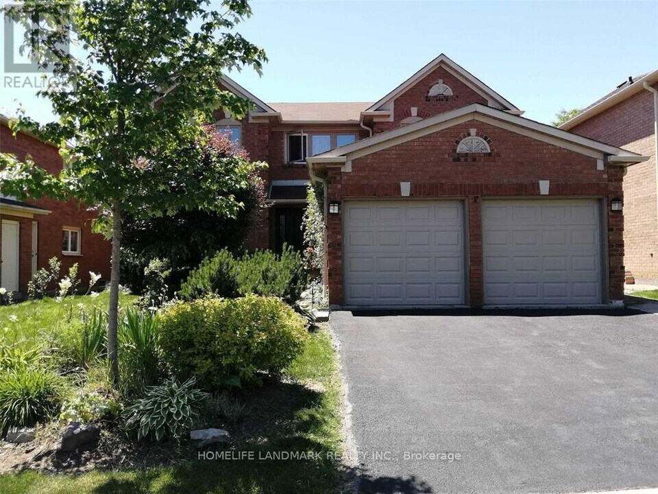 1194 Fairmeadow Trail in Oakville, ON - Building Photo