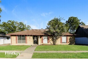 4026 Cedar Creek Dr in Garland, TX - Building Photo