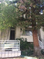 5145 Yarmouth Ave in Encino, CA - Building Photo