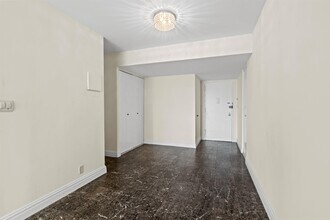 7004 BLVD E in Guttenberg, NJ - Building Photo - Building Photo