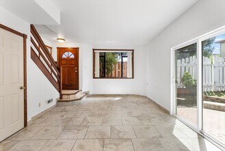 1527 Verdi St in Alameda, CA - Building Photo - Building Photo