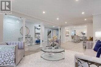 46 Harvest Moon Dr in Markham, ON - Building Photo - Building Photo