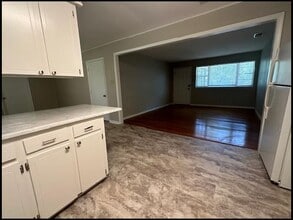 604 Springwood Dr in Little Rock, AR - Building Photo - Building Photo