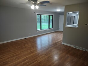 8620 Salt Springs Rd in Manlius, NY - Building Photo - Building Photo