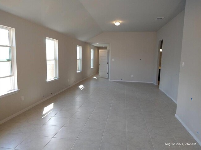 11624 Lago de Garda Dr in Austin, TX - Building Photo - Building Photo