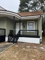 1106 Doctor M.L.K. Jr Dr in Pensacola, FL - Building Photo