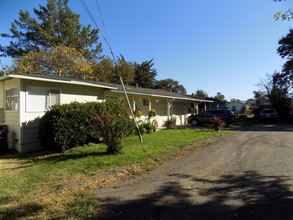 20540-20558 Birch Rd in Sonoma, CA - Foto de edificio - Building Photo