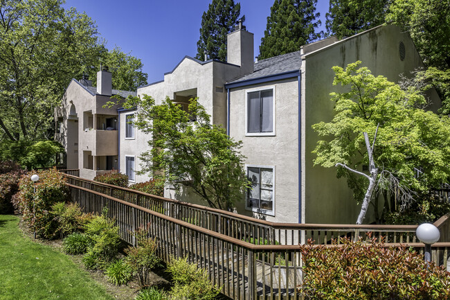 Woodside Creek in Citrus Heights, CA - Foto de edificio - Building Photo