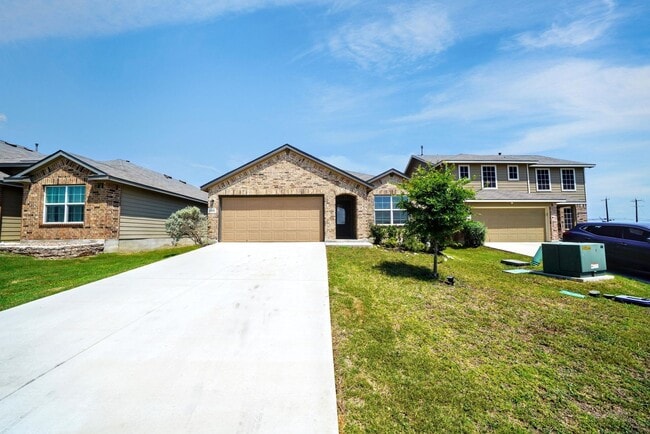 13106 Desana Spgs in Saint Hedwig, TX - Building Photo - Building Photo