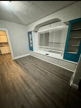 11117 Prince Ave in Cleveland, OH - Foto de edificio - Building Photo