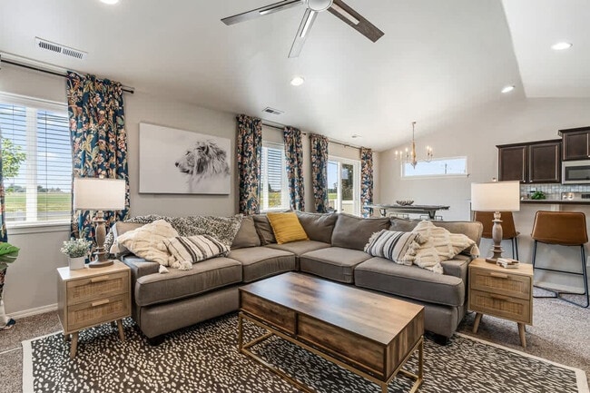 property at 3815 E Windy Ridge Ct