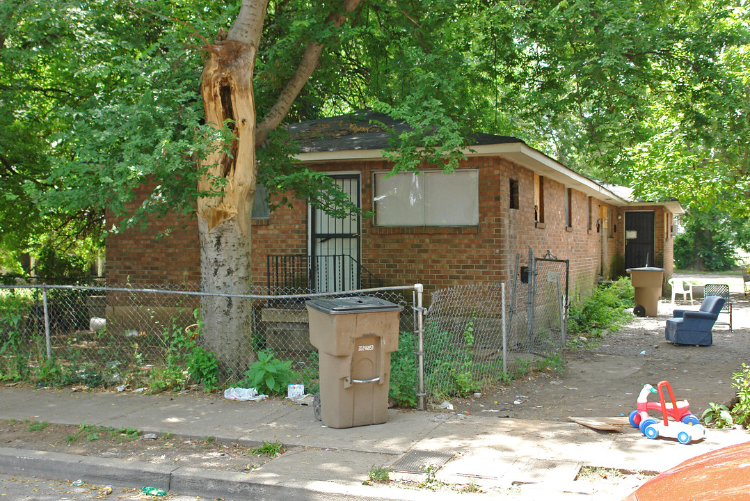 2 Claiborne St in Nashville, TN - Building Photo