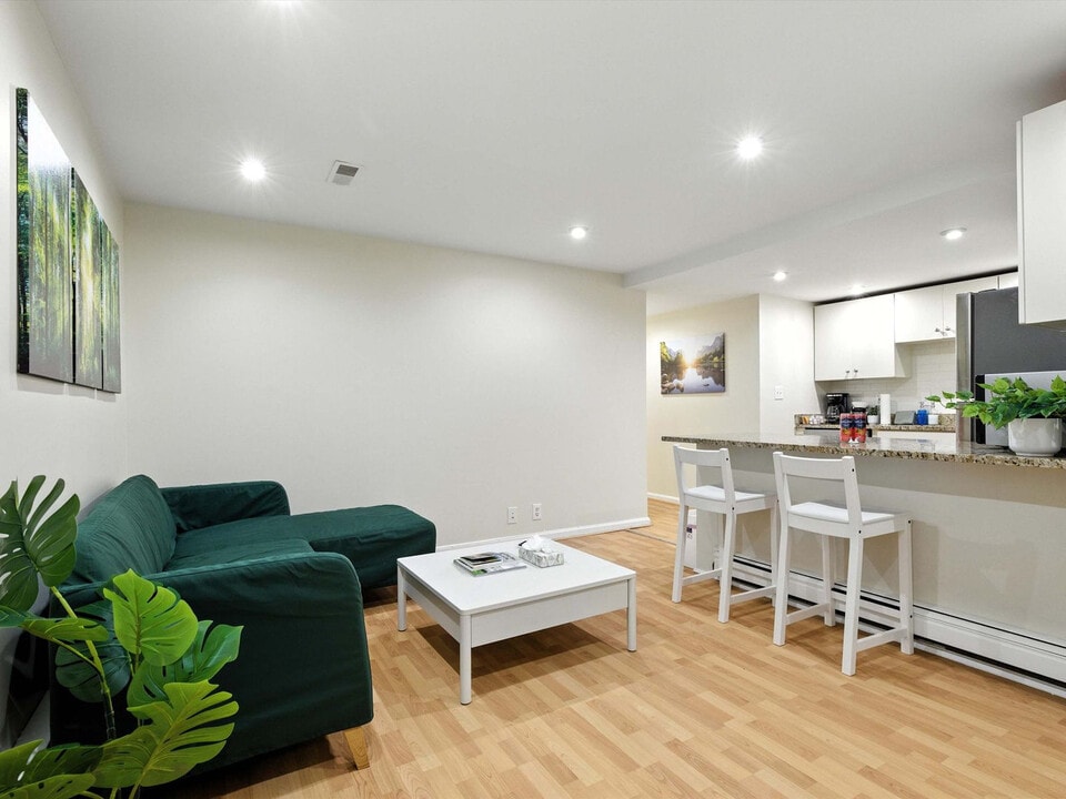 2922 Upton St NW in Washington, DC - Building Photo