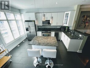 56 Lobo Mews in Toronto, ON - Building Photo - Building Photo