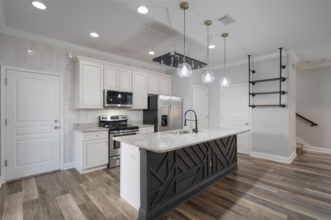 2429 E Jefferson St in Orlando, FL - Building Photo - Building Photo