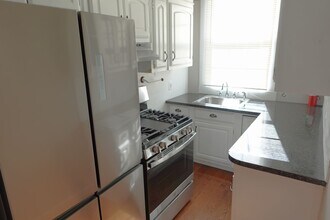 15 Greeley Ave in Sayville, NY - Building Photo - Building Photo