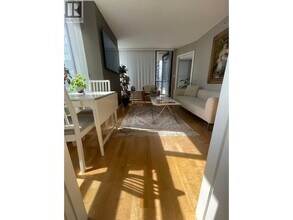 928 Homer St in Vancouver, BC - Building Photo - Building Photo