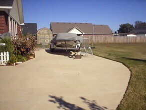 104 Cheyenne St in Clarksville, AR - Building Photo - Building Photo