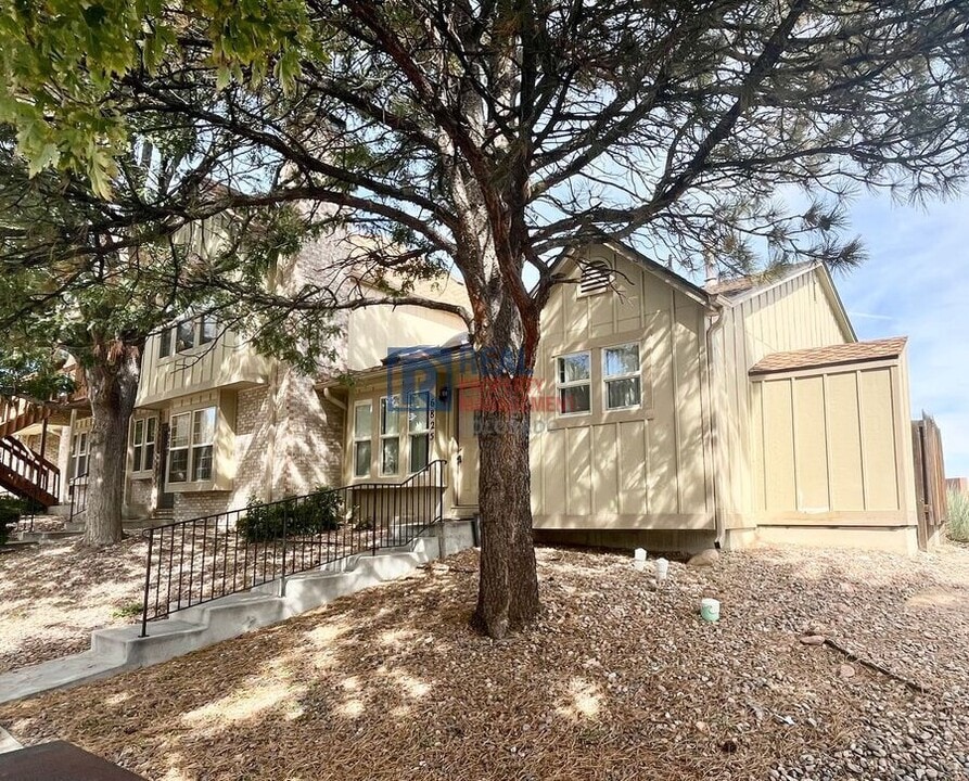 6825 Overland Dr in Colorado Springs, CO - Building Photo